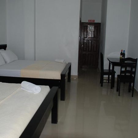 Hotel Coastalbay 2 & Golf Cart Rental San Pedro  Bagian luar foto