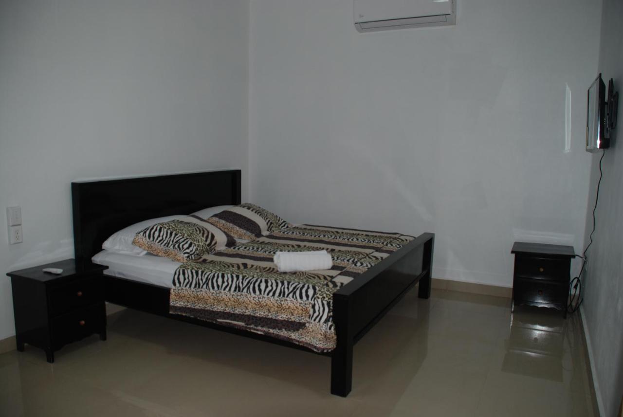 Hotel Coastalbay 2 & Golf Cart Rental San Pedro  Bagian luar foto
